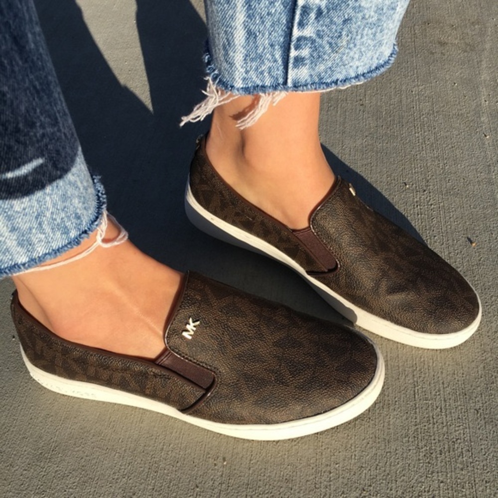 MICHAEL KORS SLIP ON SHOES WITH GOLD